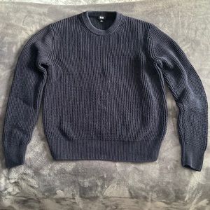 LAST CHANCE Uniqlo knit navy blue sweater - XS